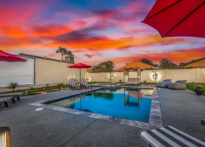 New - The Palmcroft Golf Escape Holiday home *