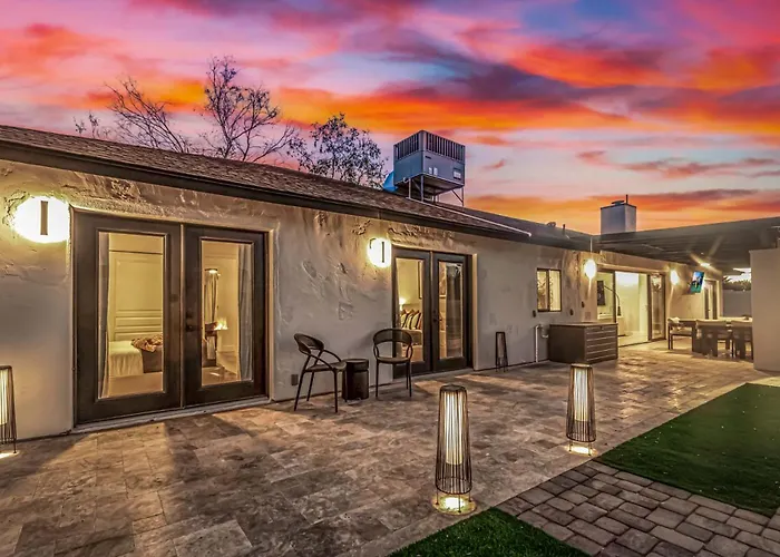 New - The Palmcroft Golf Escape Holiday home *