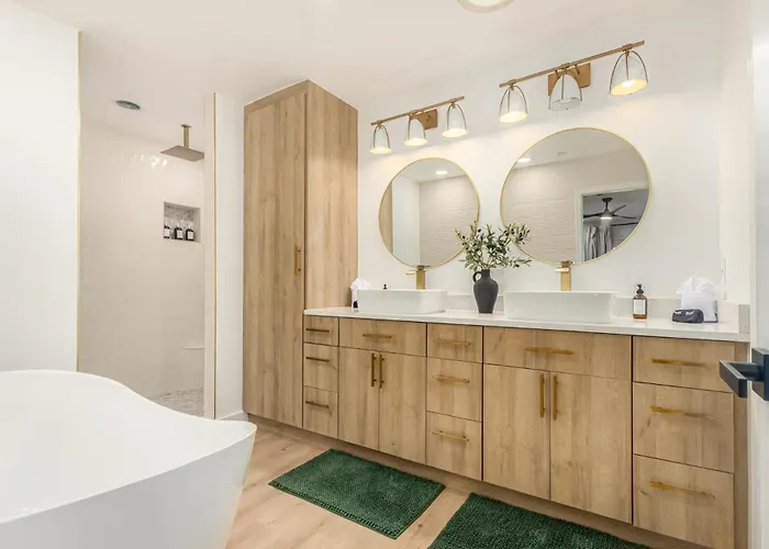 Holiday home New - The Palmcroft Golf Escape *